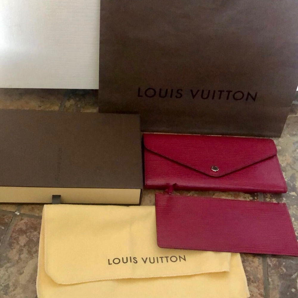 Authentic Louis Vuitton Josephine Wallet